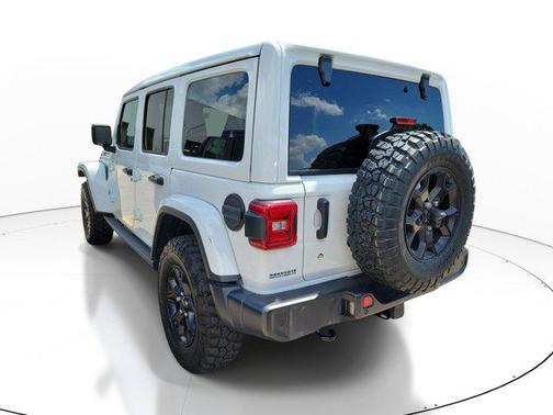 Bright White Clearcoat 2019 Jeep Wrangler Unlimited Moab 4x4