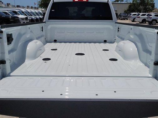 2025 RAM 2500 Big Horn Crew Cab 4x4 8' Box