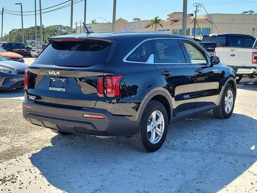 2023 Kia Sorento LX