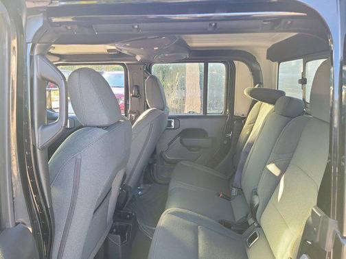 2026 Jeep Gladiator Sport S