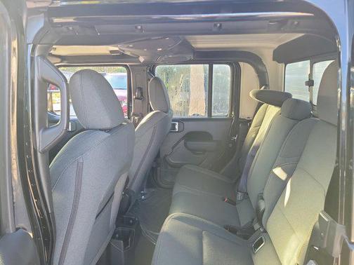 2026 Jeep Gladiator Sport S