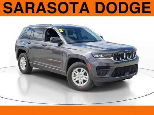 2022 Jeep Grand Cherokee Laredo