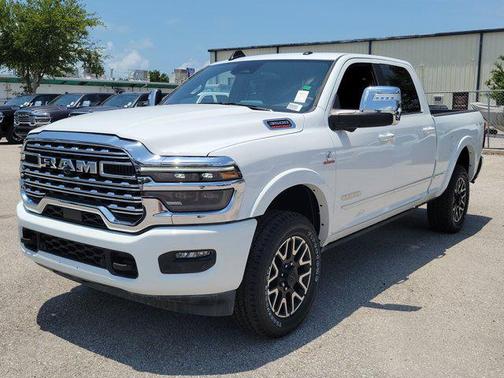 2025 RAM 3500 Limited Crew Cab 4x4 6'4' Box