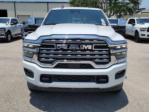 2025 RAM 3500 Limited Crew Cab 4x4 6'4' Box