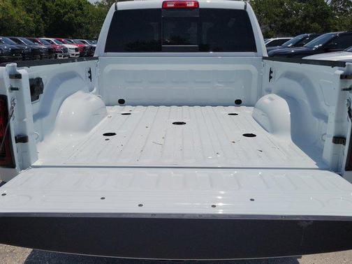 2025 RAM 2500 Tradesman Crew Cab 4x4 6'4' Box