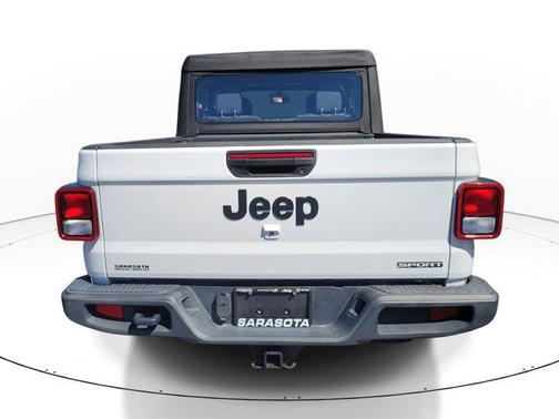 2021 Jeep Gladiator Sport