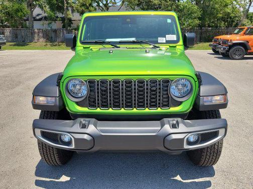 2025 Jeep Gladiator Sport S