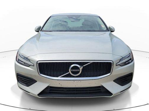Birch Light Metallic 2020 Volvo S60 T5 Momentum