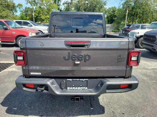2025 Jeep Gladiator Willys