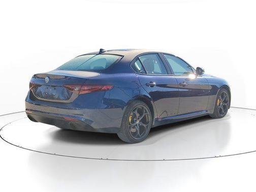 2019 Alfa Romeo Giulia Base