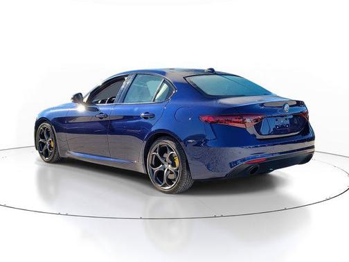2019 Alfa Romeo Giulia Base
