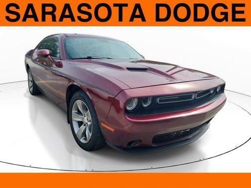Octane Red Pearlcoat 2018 Dodge Challenger SXT