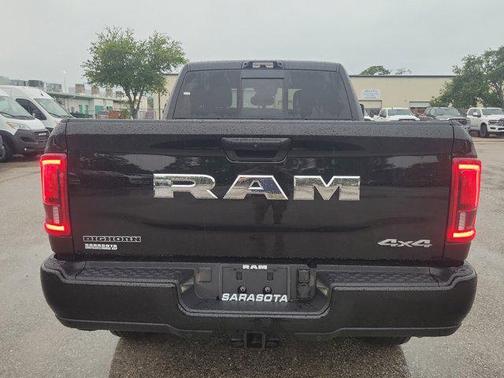 2025 RAM 2500 Big Horn Crew Cab 4x4 6'4' Box