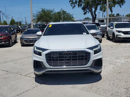 2023 Audi Q8 55 Premium Plus
