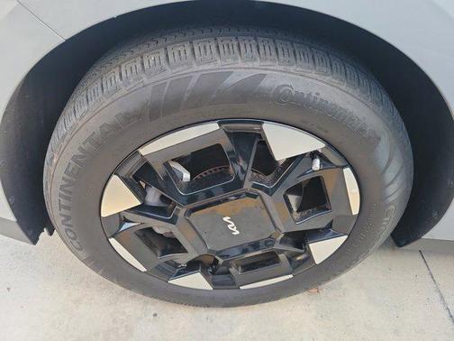 2025 Kia Carnival EX