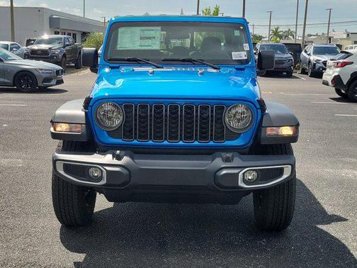 2025 Jeep Gladiator Sport