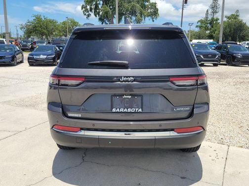 2023 Jeep Grand Cherokee Laredo