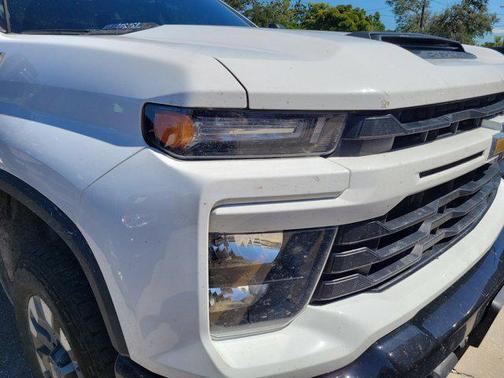 2025 Chevrolet Silverado 2500 Custom