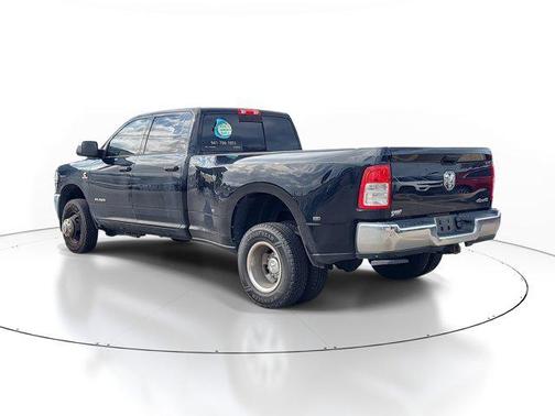 2019 RAM 3500 Tradesman Crew Cab 4x4 8' Box
