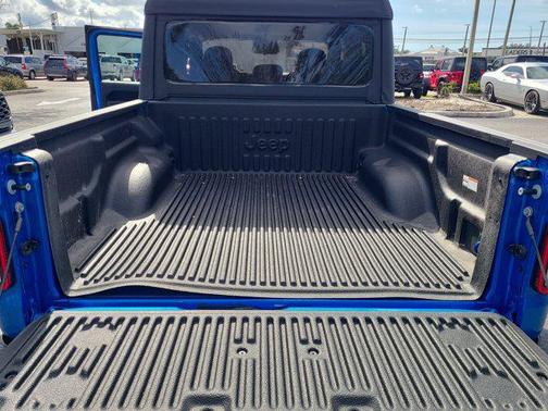 2026 Jeep Gladiator Sport S