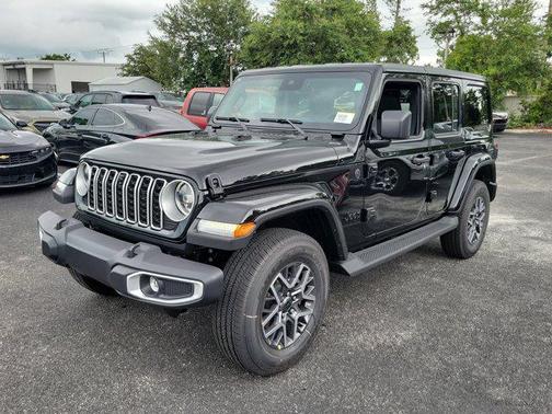 2025 Jeep Wrangler 4-Door Sahara 4x4