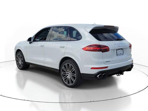 2016 Porsche Cayenne Turbo