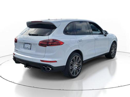 2016 Porsche Cayenne Turbo