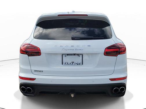 2016 Porsche Cayenne Turbo