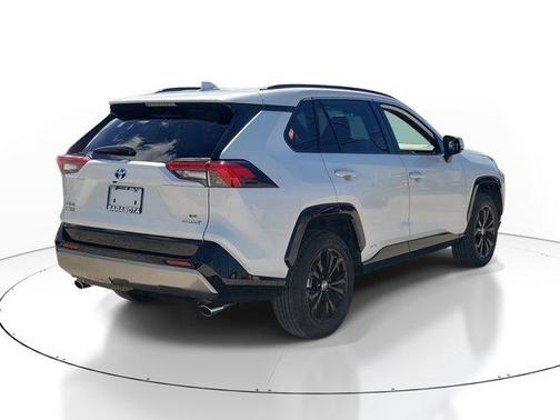 2024 Toyota RAV4 Hybrid SE