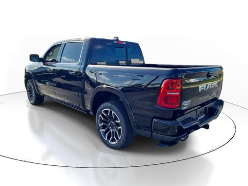 Diamond Black Crystal Pearlcoat 2026 RAM 1500 Longhorn