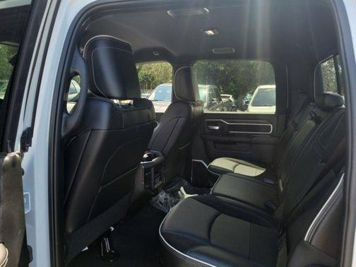 2025 RAM 2500 Laramie Crew Cab 4x4 6'4' Box