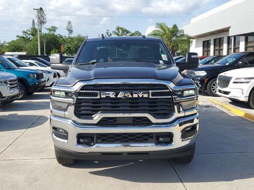 2025 RAM 2500 Big Horn Crew Cab 4x4 6'4' Box
