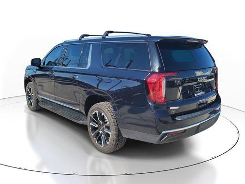 2022 GMC Yukon XL SLT