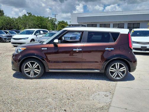 2017 Kia Soul +