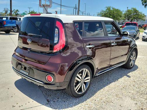 2017 Kia Soul +