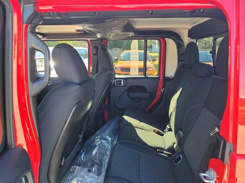 2026 Jeep Gladiator Mojave 4x4