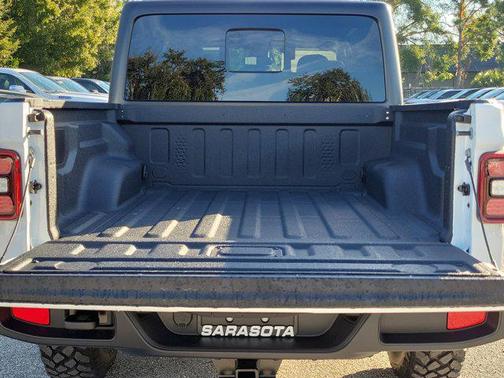 2026 Jeep Gladiator Willys 4x4