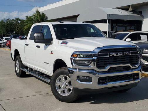 2025 RAM 2500 Big Horn Crew Cab 4x4 6'4' Box