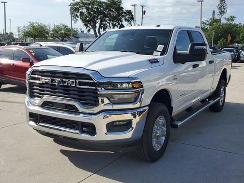 2025 RAM 2500 Big Horn Crew Cab 4x4 6'4' Box