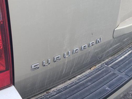 2014 Chevrolet Suburban 1500 LT