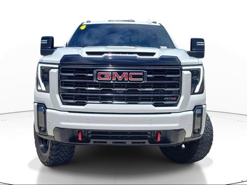 Summit White 2024 GMC Sierra 2500 AT4