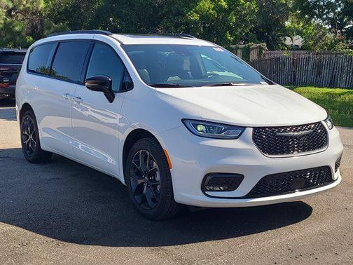 2026 Chrysler Pacifica Limited