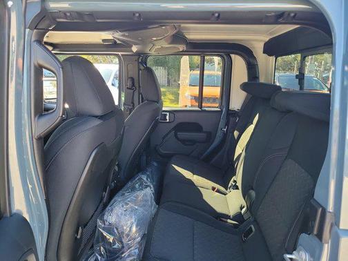 2026 Jeep Gladiator Mojave 4x4