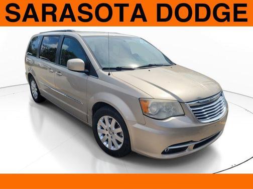 2013 Chrysler Town & Country Touring