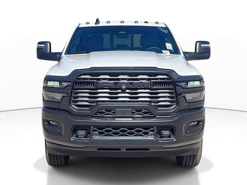 2026 RAM 3500 Tradesman Crew Cab 4x4 6'4' Box