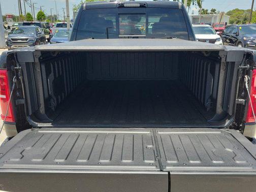 2025 RAM 1500 ST