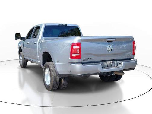 Billet Silver Metallic Clearcoat 2024 RAM 3500 Big Horn Crew Cab 4x4 8' Box