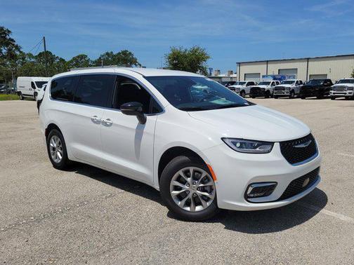 2025 Chrysler Pacifica L