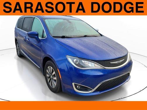 2020 Chrysler Pacifica Touring-L Plus