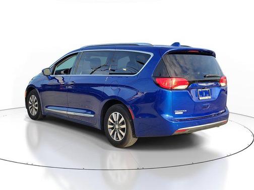 2020 Chrysler Pacifica Touring-L Plus